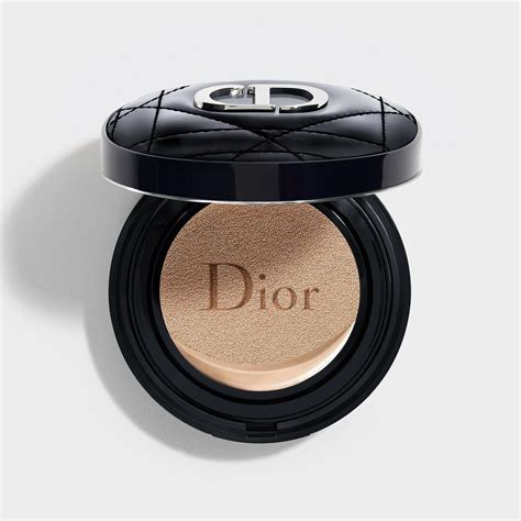 dior cushion.